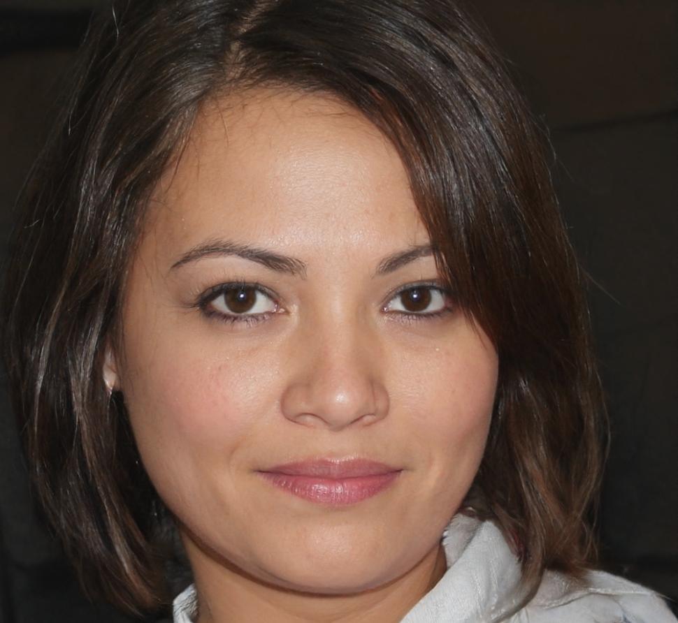 Sarah Chen, Senior Financial Analyst